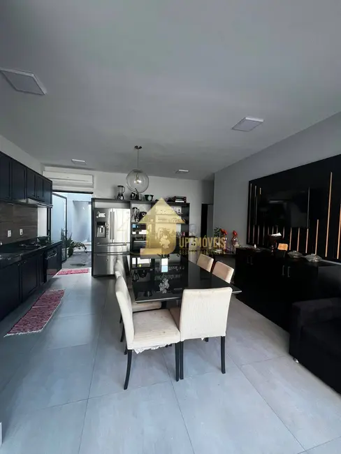 Casa com 3 quartos à venda, 307m2 em Parque Residencial Tropical Ville, Cuiaba - MT - imagem 7 Foto 7 de Casa com 3 quartos à venda, 307m2 em Parque Residencial Tropical Ville, Cuiaba - MT