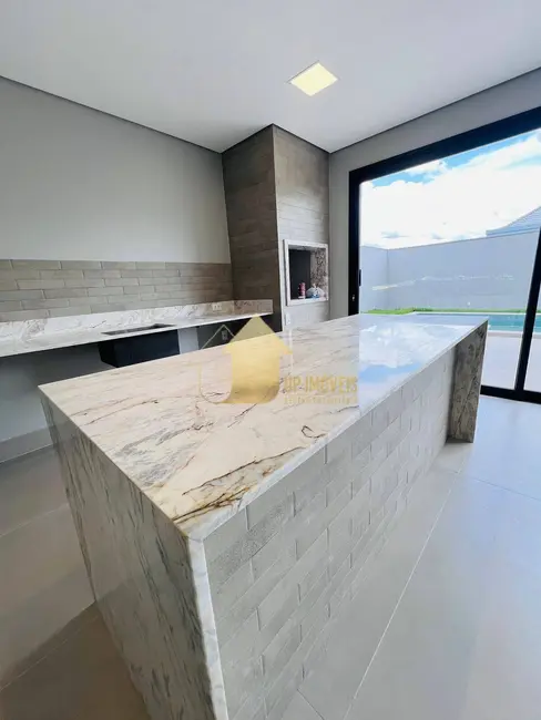 Sobrado com 3 quartos à venda, 456m2 em Cuiaba - MT - imagem 6 Foto 6 de Sobrado com 3 quartos à venda, 456m2 em Cuiaba - MT