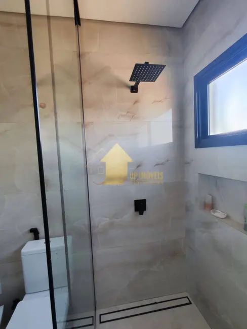 Sobrado com 3 quartos à venda, 200m2 em Cuiaba - MT - imagem 5 Foto 5 de Sobrado com 3 quartos à venda, 200m2 em Cuiaba - MT