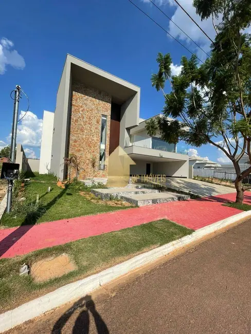 Foto 2 de Casa com 4 quartos à venda, 378m2 em Jardim Passaredo, Cuiaba - MT