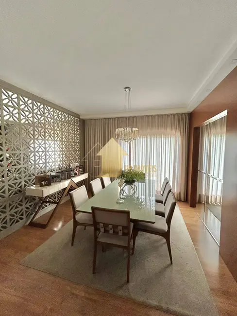 Foto 3 de Casa com 3 quartos à venda, 243m2 em Condomínio Residencial Florais dos Lagos, Cuiaba - MT