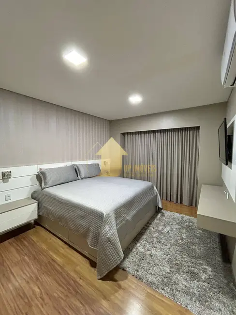 Foto 8 de Casa com 3 quartos à venda, 243m2 em Condomínio Residencial Florais dos Lagos, Cuiaba - MT