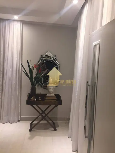 Casa de Condomínio com 4 quartos à venda, 400m2 em Jardim Itália, Cuiaba - MT - imagem 4 Foto 4 de Casa de Condomínio com 4 quartos à venda, 400m2 em Jardim Itália, Cuiaba - MT