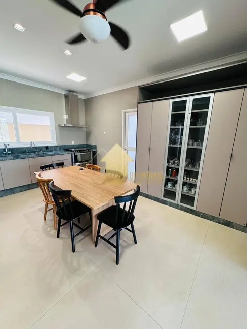 Sobrado com 5 quartos à venda, 313m2 em Condomínio Belvedere, Cuiaba - MT - imagem 5 Foto 5 de Sobrado com 5 quartos à venda, 313m2 em Condomínio Belvedere, Cuiaba - MT
