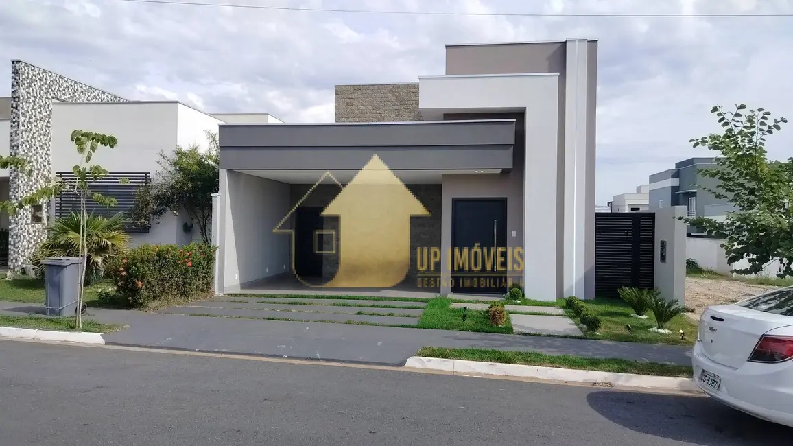 Foto 1 de Casa de Condomínio com 3 quartos à venda, 250m2 em Cuiaba - MT