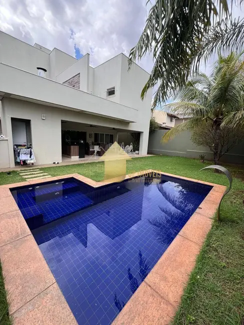 Foto 8 de Casa de Condomínio com 4 quartos à venda, 450m2 em Jardim Itália, Cuiaba - MT