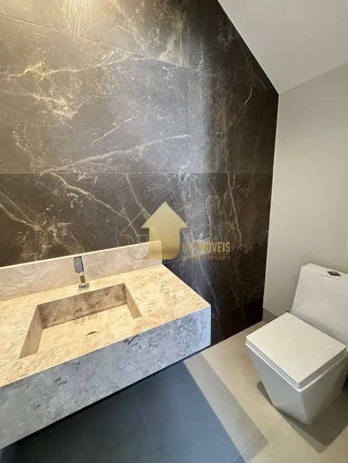 Foto 5 de Casa de Condomínio com 3 quartos à venda, 300m2 em Condomínio Belvedere, Cuiaba - MT