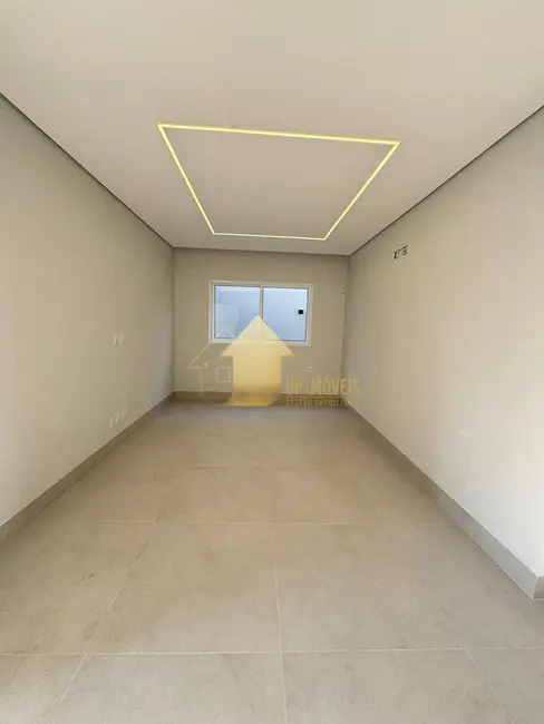 Foto 4 de Casa de Condomínio com 3 quartos à venda, 300m2 em Condomínio Belvedere, Cuiaba - MT