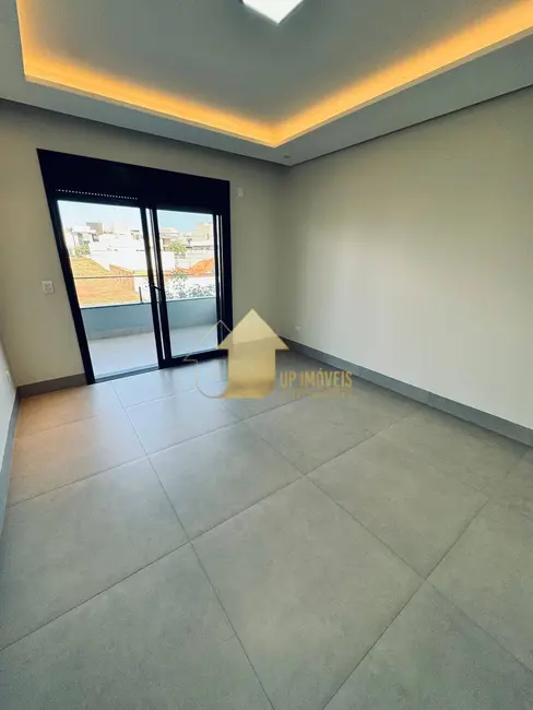 Foto 9 de Casa de Condomínio com 3 quartos à venda, 324m2 em Condomínio Belvedere, Cuiaba - MT