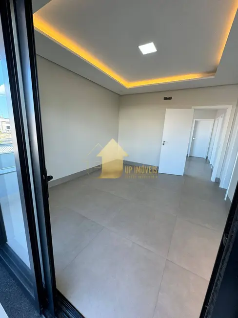 Foto 8 de Casa de Condomínio com 3 quartos à venda, 324m2 em Condomínio Belvedere, Cuiaba - MT