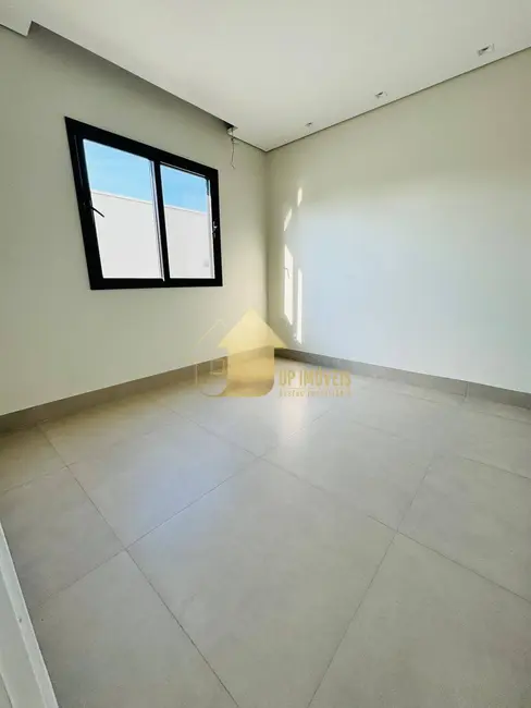 Foto 4 de Casa de Condomínio com 3 quartos à venda, 324m2 em Condomínio Belvedere, Cuiaba - MT
