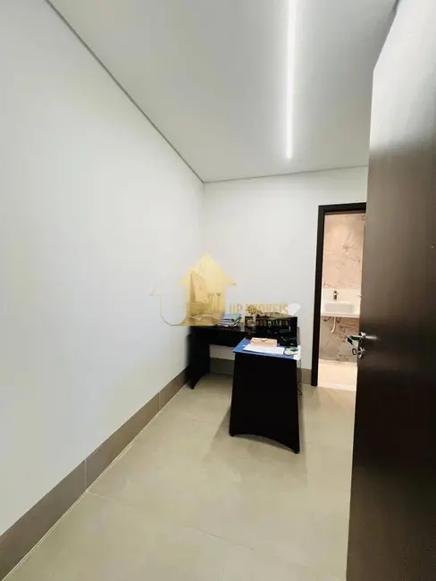 Casa com 4 quartos à venda, 375m2 em Jardim Imperial, Cuiaba - MT - imagem 7 Foto 7 de Casa com 4 quartos à venda, 375m2 em Jardim Imperial, Cuiaba - MT