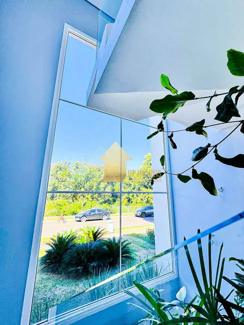 Casa com 4 quartos à venda, 667m2 em Condomínio Residencial Florais dos Lagos, Cuiaba - MT - imagem 3 Foto 3 de Casa com 4 quartos à venda, 667m2 em Condomínio Residencial Florais dos Lagos, Cuiaba - MT