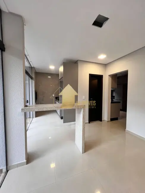 Casa de Condomínio com 4 quartos à venda e para alugar, 375m2 em Jardim Imperial, Cuiaba - MT - imagem 3 Foto 3 de Casa de Condomínio com 4 quartos à venda e para alugar, 375m2 em Jardim Imperial, Cuiaba - MT