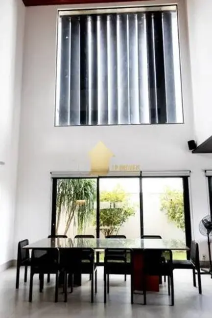 Foto 2 de Casa de Condomínio com 3 quartos à venda, 350m2 em Cuiaba - MT