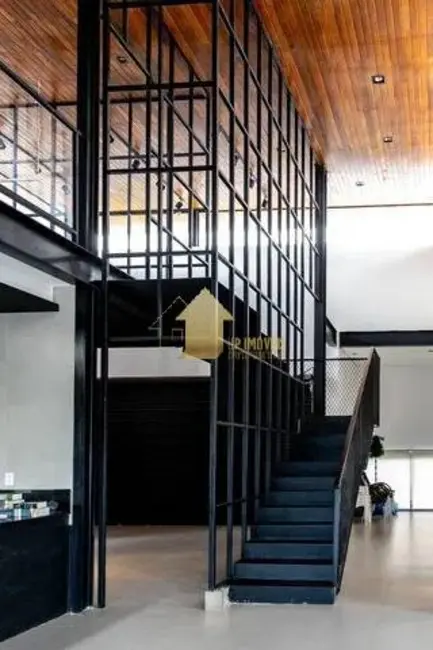 Foto 1 de Casa de Condomínio com 3 quartos à venda, 350m2 em Cuiaba - MT