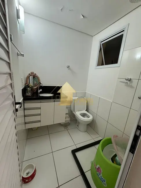 Casa de Condomínio com 3 quartos à venda, 180m2 em Santa Cruz, Cuiaba - MT - imagem 8 Foto 8 de Casa de Condomínio com 3 quartos à venda, 180m2 em Santa Cruz, Cuiaba - MT