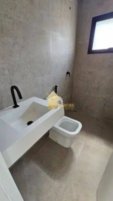 Casa de Condomínio com 3 quartos à venda, 186m2 em Cuiaba - MT - imagem 2 Foto 2 de Casa de Condomínio com 3 quartos à venda, 186m2 em Cuiaba - MT