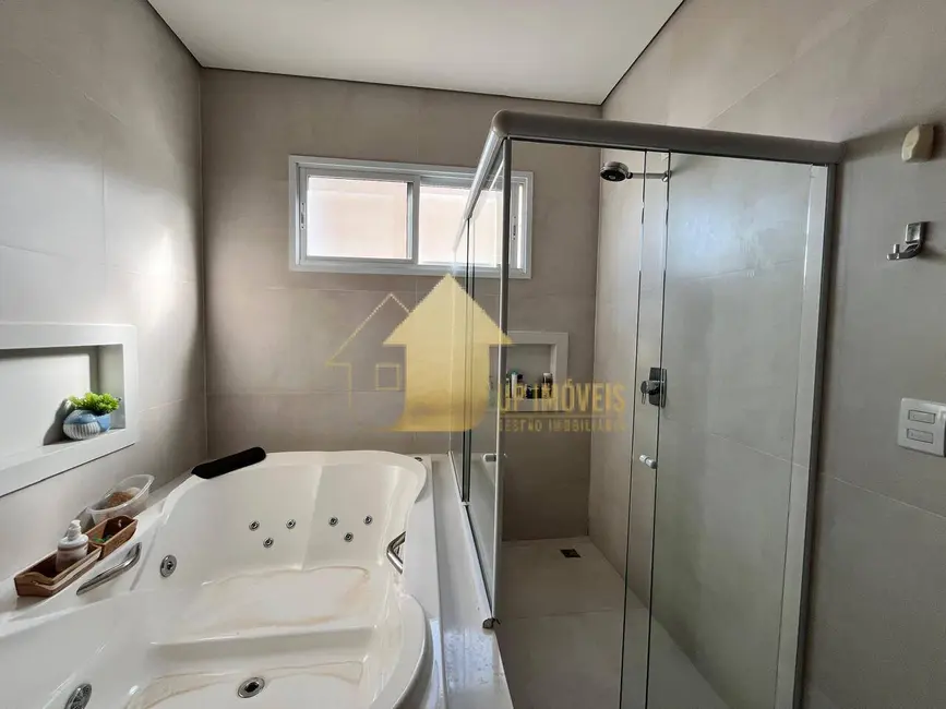 Casa de Condomínio com 4 quartos à venda, 368m2 em Condomínio Belvedere, Cuiaba - MT - imagem 9 Foto 9 de Casa de Condomínio com 4 quartos à venda, 368m2 em Condomínio Belvedere, Cuiaba - MT