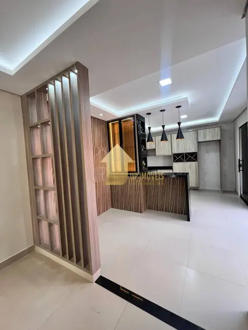 Casa de Condomínio com 3 quartos à venda, 127m2 em Parque Residencial das Nações Indígenas, Cuiaba - MT - imagem 2 Foto 2 de Casa de Condomínio com 3 quartos à venda, 127m2 em Parque Residencial das Nações Indígenas, Cuiaba - MT