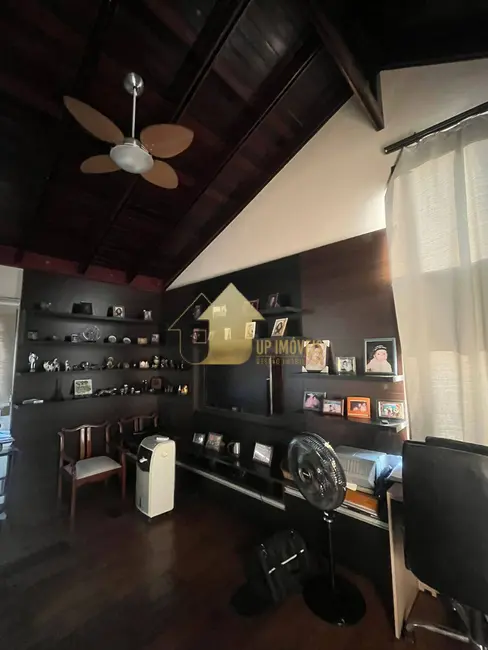 Casa de Condomínio com 4 quartos para alugar, 465m2 em Jardim Itália, Cuiaba - MT - imagem 8 Foto 8 de Casa de Condomínio com 4 quartos para alugar, 465m2 em Jardim Itália, Cuiaba - MT