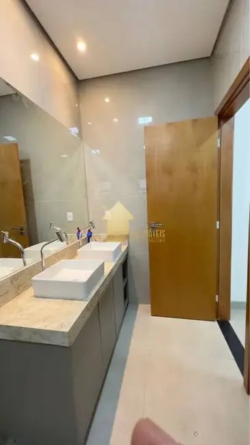 Foto 2 de Casa de Condomínio com 3 quartos à venda e para alugar, 200m2 em Cuiaba - MT