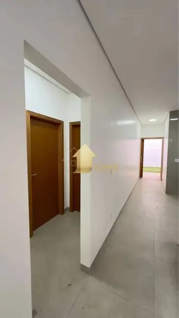 Casa de Condomínio com 3 quartos à venda e para alugar, 200m2 em Cuiaba - MT - imagem 8 Foto 8 de Casa de Condomínio com 3 quartos à venda e para alugar, 200m2 em Cuiaba - MT