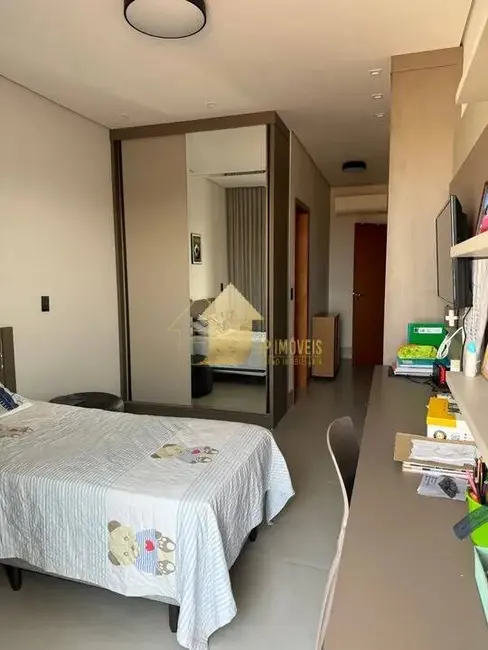 Foto 3 de Casa de Condomínio com 4 quartos à venda, 275m2 em Morada dos Nobres, Cuiaba - MT