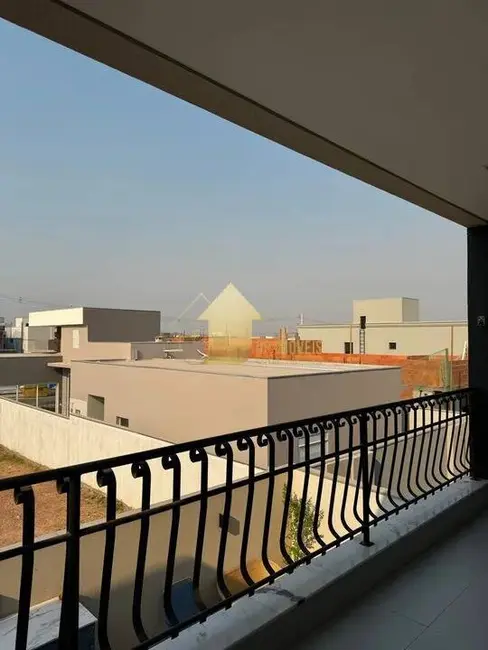 Foto 5 de Casa de Condomínio com 4 quartos à venda, 275m2 em Morada dos Nobres, Cuiaba - MT