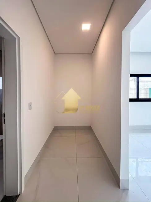 Casa de Condomínio com 3 quartos à venda, 351m2 em Cuiaba - MT - imagem 5 Foto 5 de Casa de Condomínio com 3 quartos à venda, 351m2 em Cuiaba - MT