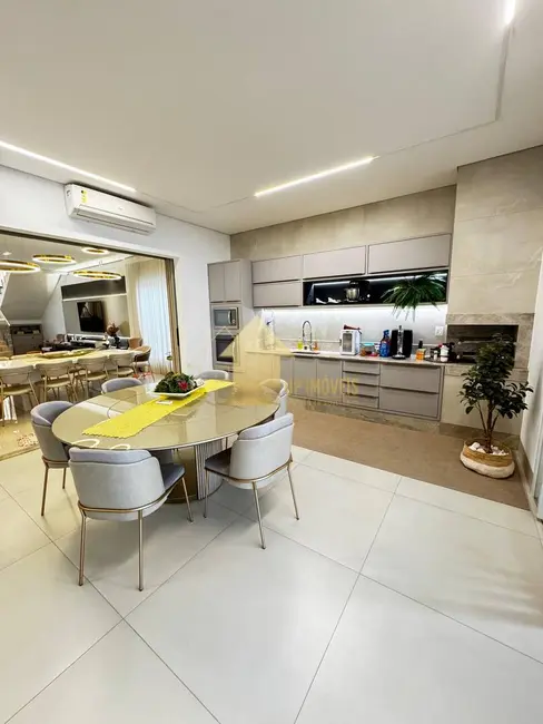 Casa de Condomínio com 3 quartos à venda, 375m2 em Jardim Imperial, Cuiaba - MT - imagem 4 Foto 4 de Casa de Condomínio com 3 quartos à venda, 375m2 em Jardim Imperial, Cuiaba - MT