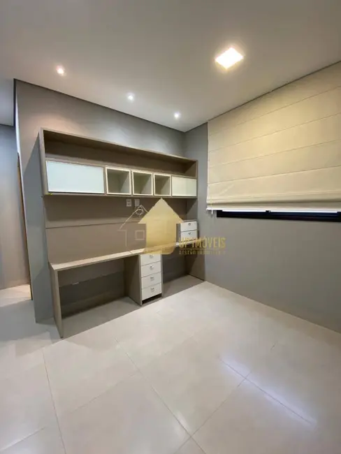 Foto 3 de Casa de Condomínio com 3 quartos à venda, 202m2 em Condomínio Belvedere, Cuiaba - MT