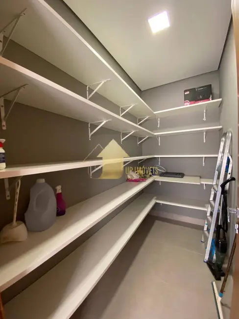 Foto 4 de Casa de Condomínio com 3 quartos à venda, 202m2 em Condomínio Belvedere, Cuiaba - MT