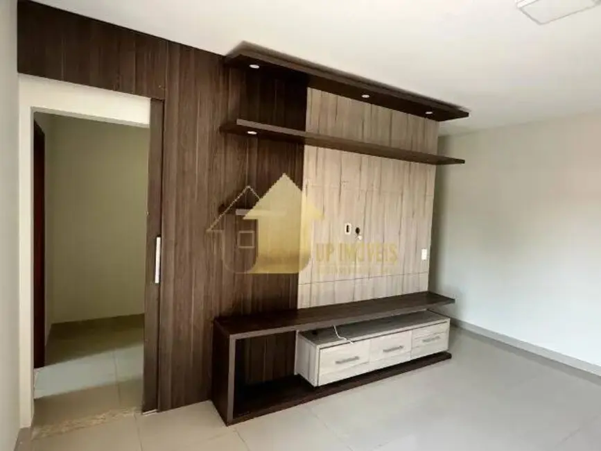 Sobrado com 3 quartos à venda, 197m2 em Santa Cruz, Cuiaba - MT - imagem 7 Foto 7 de Sobrado com 3 quartos à venda, 197m2 em Santa Cruz, Cuiaba - MT