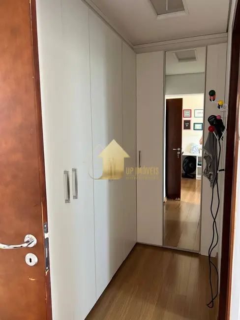 Casa de Condomínio com 4 quartos à venda, 900m2 em Jardim Itália, Cuiaba - MT - imagem 5 Foto 5 de Casa de Condomínio com 4 quartos à venda, 900m2 em Jardim Itália, Cuiaba - MT