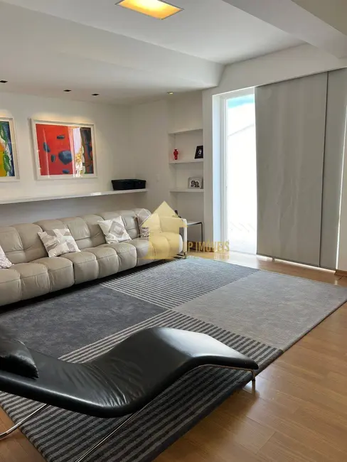 Foto 2 de Casa de Condomínio com 4 quartos à venda, 900m2 em Jardim Itália, Cuiaba - MT