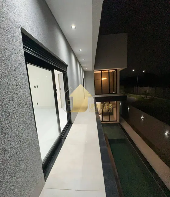 Casa de Condomínio com 4 quartos à venda, 300m2 em Condomínio Belvedere, Cuiaba - MT - imagem 3 Foto 3 de Casa de Condomínio com 4 quartos à venda, 300m2 em Condomínio Belvedere, Cuiaba - MT
