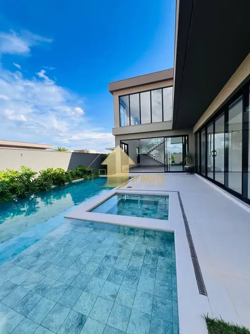 Casa de Condomínio com 4 quartos à venda, 635m2 em Jardim Itália, Cuiaba - MT - imagem 4 Foto 4 de Casa de Condomínio com 4 quartos à venda, 635m2 em Jardim Itália, Cuiaba - MT