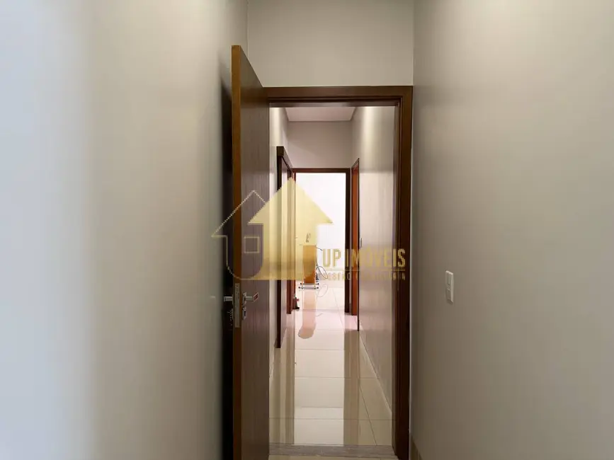 Foto 6 de Casa de Condomínio com 3 quartos à venda, 375m2 em Condomínio Belvedere, Cuiaba - MT