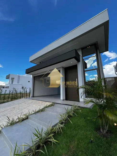 Foto 1 de Casa de Condomínio com 3 quartos à venda, 170m2 em Condomínio Belvedere, Cuiaba - MT