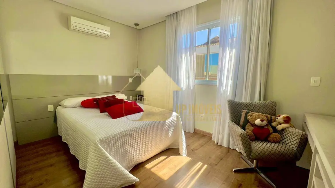 Casa de Condomínio com 4 quartos à venda, 303m2 em Condomínio Residencial Florais dos Lagos, Cuiaba - MT - imagem 4 Foto 4 de Casa de Condomínio com 4 quartos à venda, 303m2 em Condomínio Residencial Florais dos Lagos, Cuiaba - MT