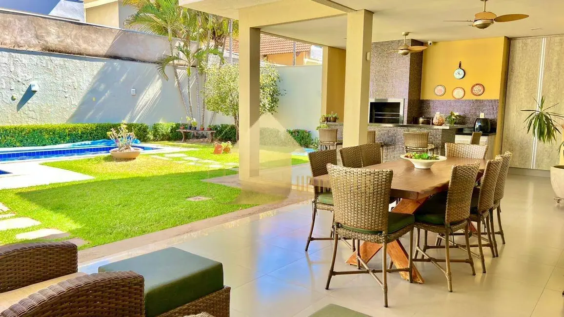 Casa de Condomínio com 4 quartos à venda, 303m2 em Condomínio Residencial Florais dos Lagos, Cuiaba - MT - imagem 5 Foto 5 de Casa de Condomínio com 4 quartos à venda, 303m2 em Condomínio Residencial Florais dos Lagos, Cuiaba - MT