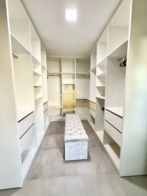 Foto 3 de Casa de Condomínio com 4 quartos à venda e para alugar, 377m2 em Condomínio Belvedere, Cuiaba - MT