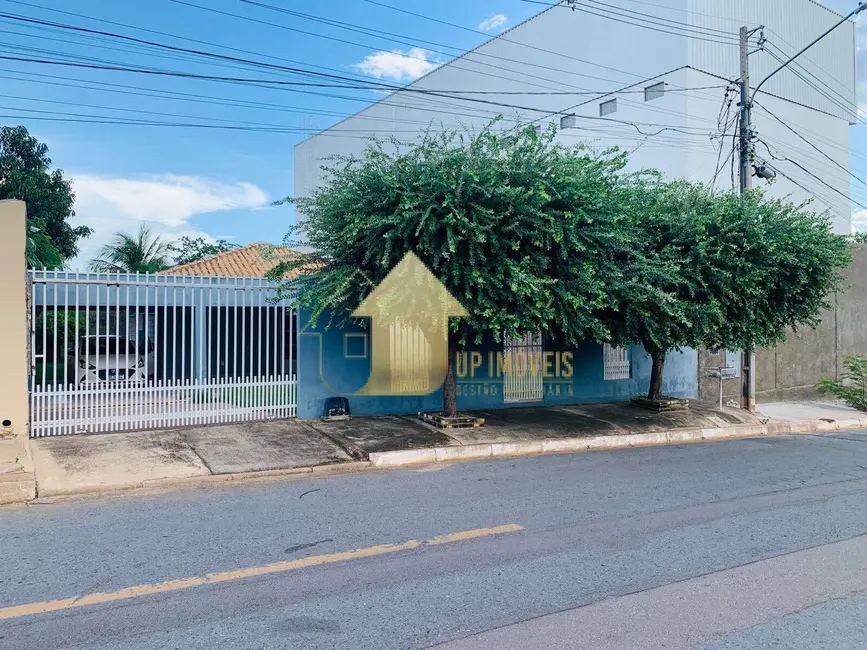 Foto 1 de Casa com 3 quartos à venda, 120m2 em Jardim Universitário, Cuiaba - MT