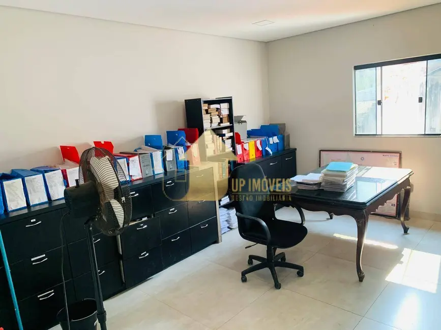 Foto 1 de Sala Comercial à venda, 200m2 em Centro-Sul, Cuiaba - MT