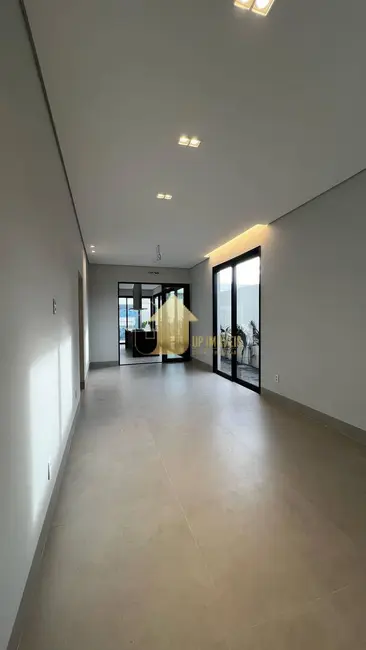 Foto 3 de Casa de Condomínio com 3 quartos à venda, 182m2 em Morada dos Nobres, Cuiaba - MT