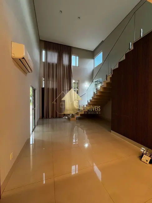 Foto 2 de Casa de Condomínio com 4 quartos à venda e para alugar, 330m2 em Jardim Imperial, Cuiaba - MT