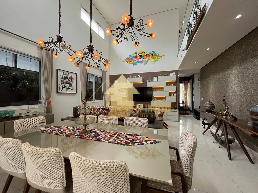 Casa de Condomínio com 4 quartos à venda, 300m2 em Condomínio Belvedere, Cuiaba - MT - imagem 5 Foto 5 de Casa de Condomínio com 4 quartos à venda, 300m2 em Condomínio Belvedere, Cuiaba - MT