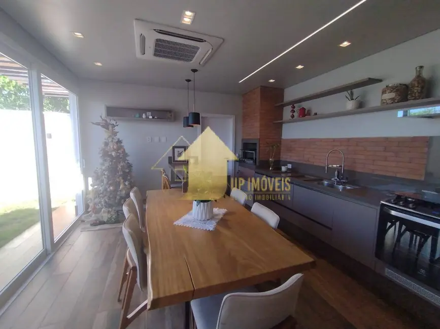 Casa com 3 quartos à venda, 180m2 em Jardim Imperial, Cuiaba - MT - imagem 7 Foto 7 de Casa com 3 quartos à venda, 180m2 em Jardim Imperial, Cuiaba - MT