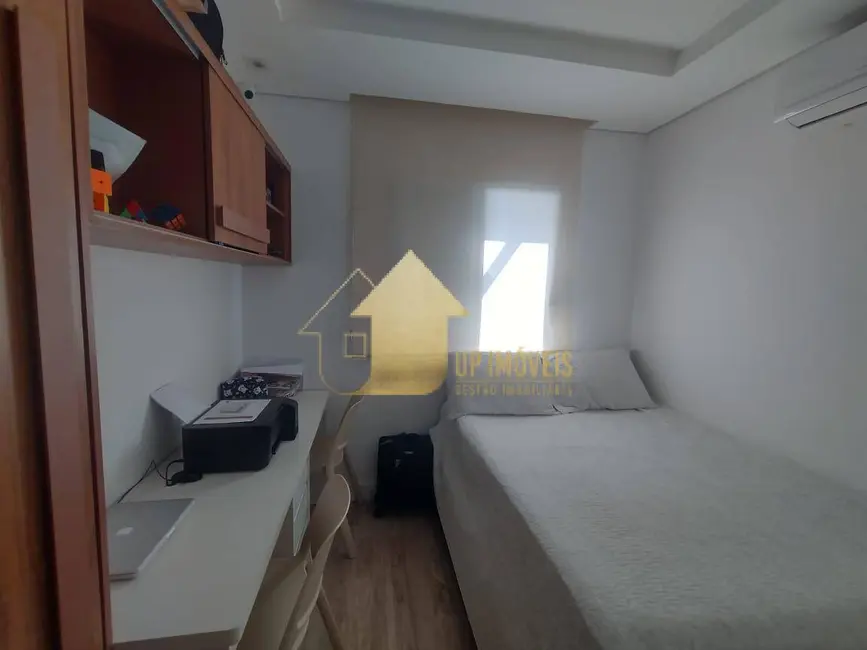 Foto 2 de Casa com 3 quartos à venda, 180m2 em Jardim Imperial, Cuiaba - MT